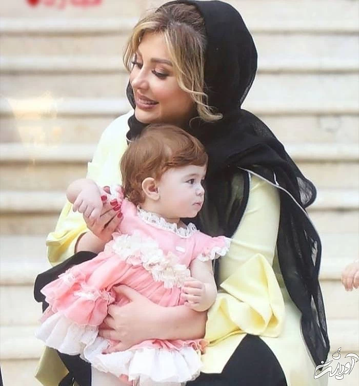 نیوشا ضیغمی و دخترش لنا نیوشا ضیغمی و دخترش